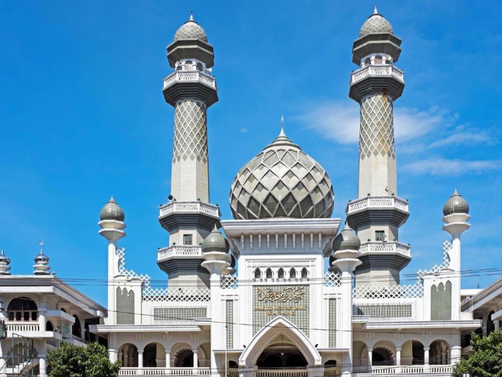 Oyo 3956 Hotel Palem 2 Syariah Маланг Екстер'єр фото