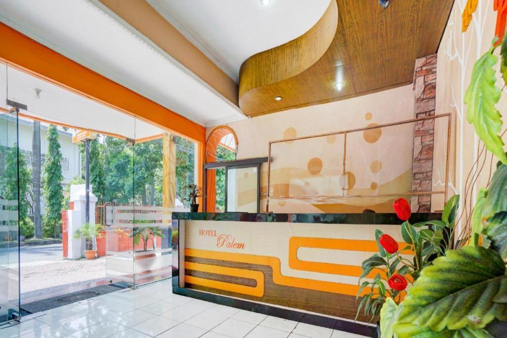 Oyo 3956 Hotel Palem 2 Syariah Маланг Екстер'єр фото